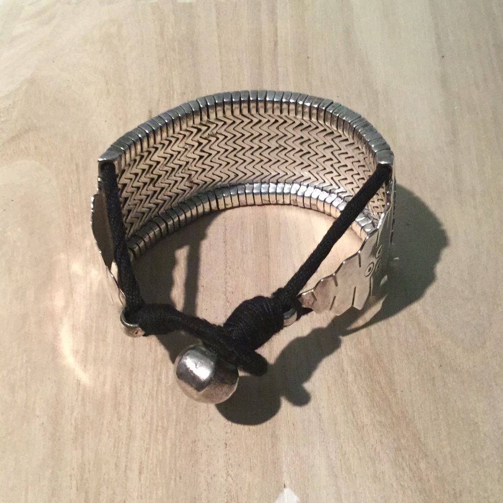 BUTTON breaking…Jaipur India silver braclet-sz large-8" - Picture 3 of 7